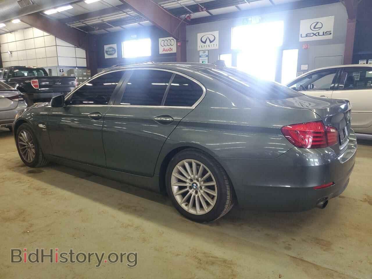 2011 BMW 5 SERIES - VIN: WBAFU7C58BDU54682 - Фото 2