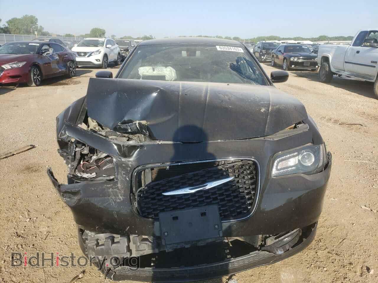 2019 CHRYSLER 300 - VIN: 2C3CCAGG0KH569740 - Фото 5