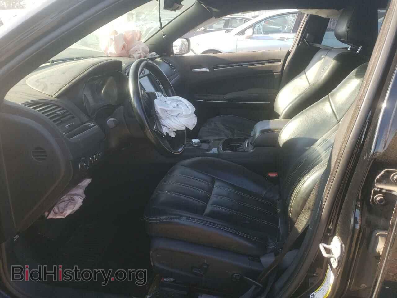 2019 CHRYSLER 300 - VIN: 2C3CCAGG0KH569740 - Фото 7