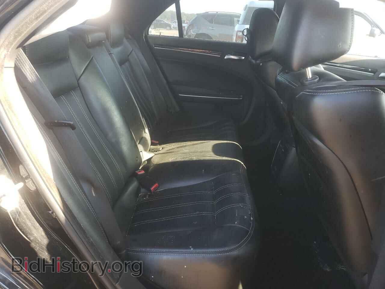 2019 CHRYSLER 300 - VIN: 2C3CCAGG0KH569740 - Фото 10