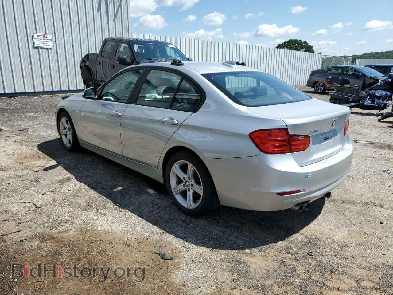 2013 BMW 3 SERIES - VIN: WBA3B5C58DF593537 - Фото 2