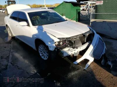 2013 Chrysler 300, white — VIN 2C3CCAAG2DH690961, Copart
