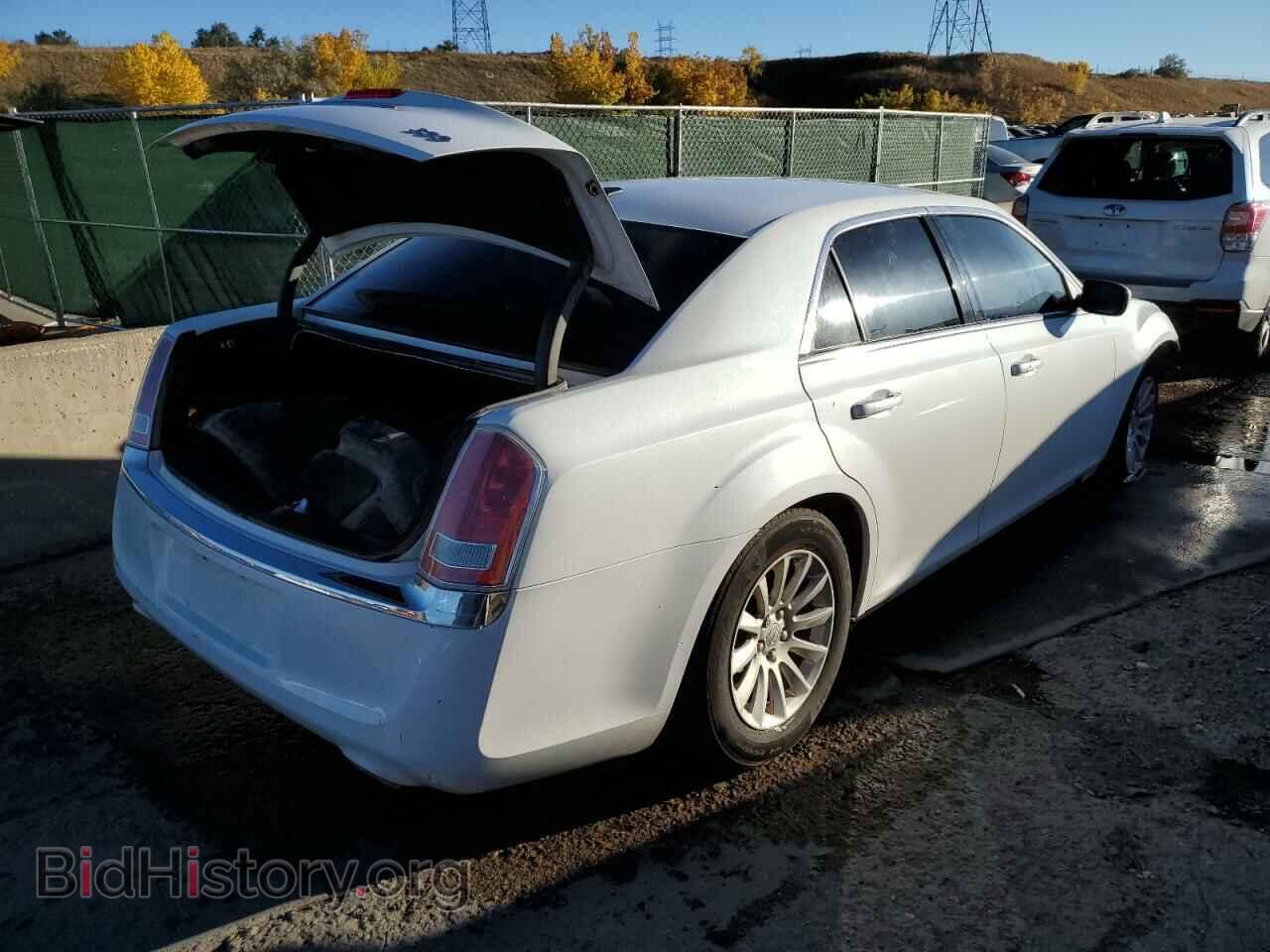 2013 CHRYSLER 300 - VIN: 2C3CCAAG2DH690961 - Фото 4