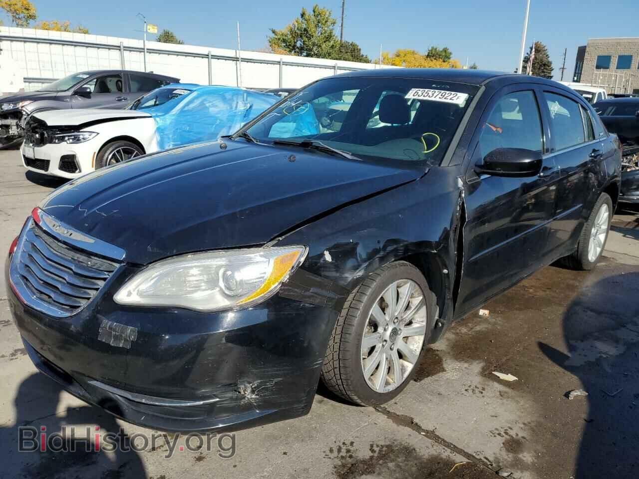 2013 CHRYSLER 200 - VIN: 1C3CCBBG1DN659969 - Фото 2