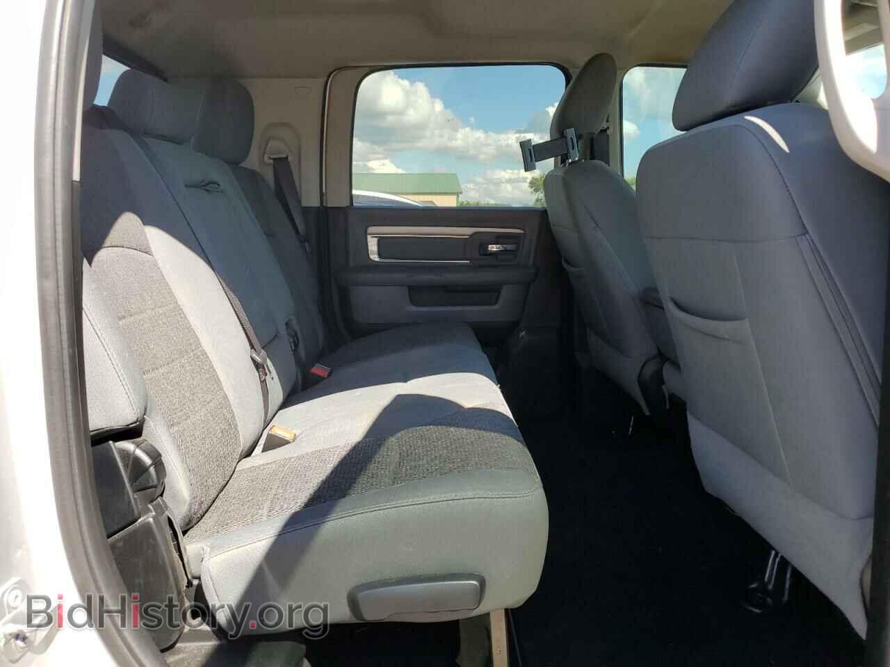 2017 RAM All Models - VIN: 3C6UR5ML8HG657278 - Photo 10
