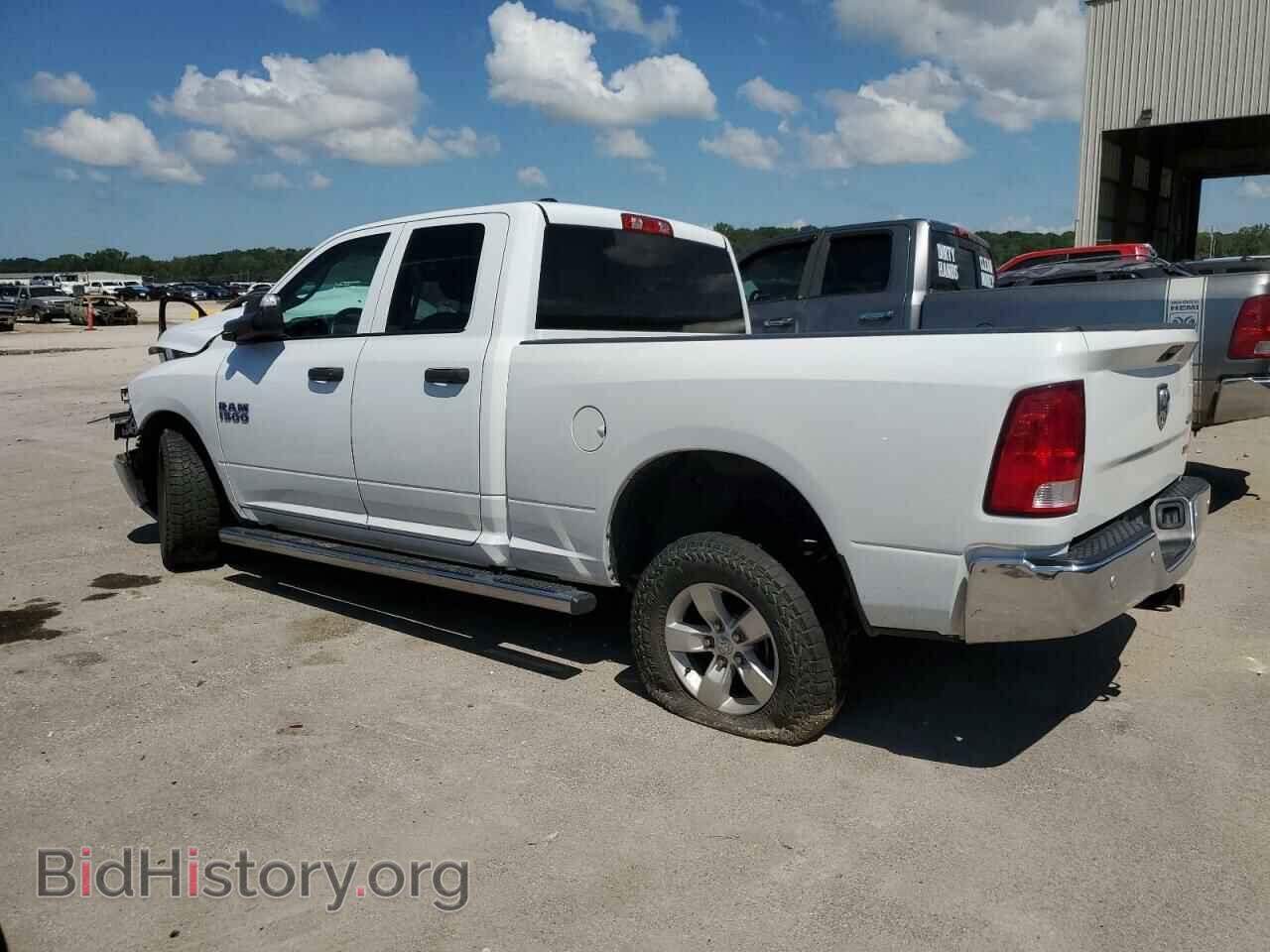 2018 RAM 1500 - VIN: 1C6RR7FG8JS281097 - Фото 2