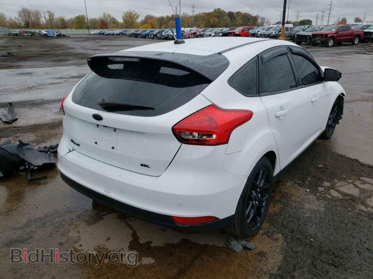 2017 FORD FOCUS - VIN: 1FADP3M25HL200303 - Фото 4