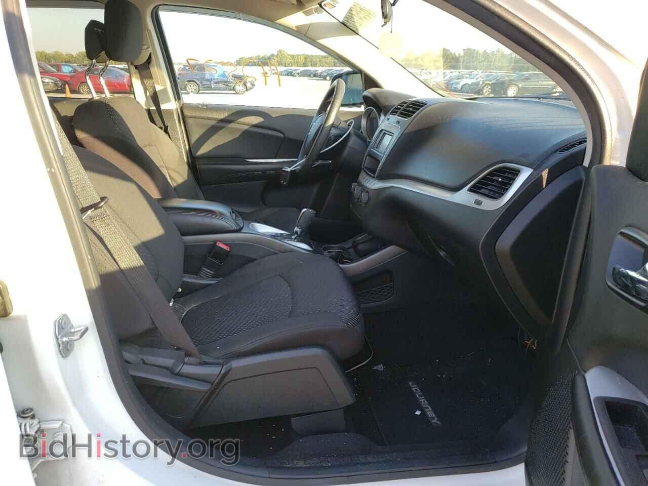 2017 DODGE JOURNEY - VIN: 3C4PDCAB4HT552829 - Фото 5