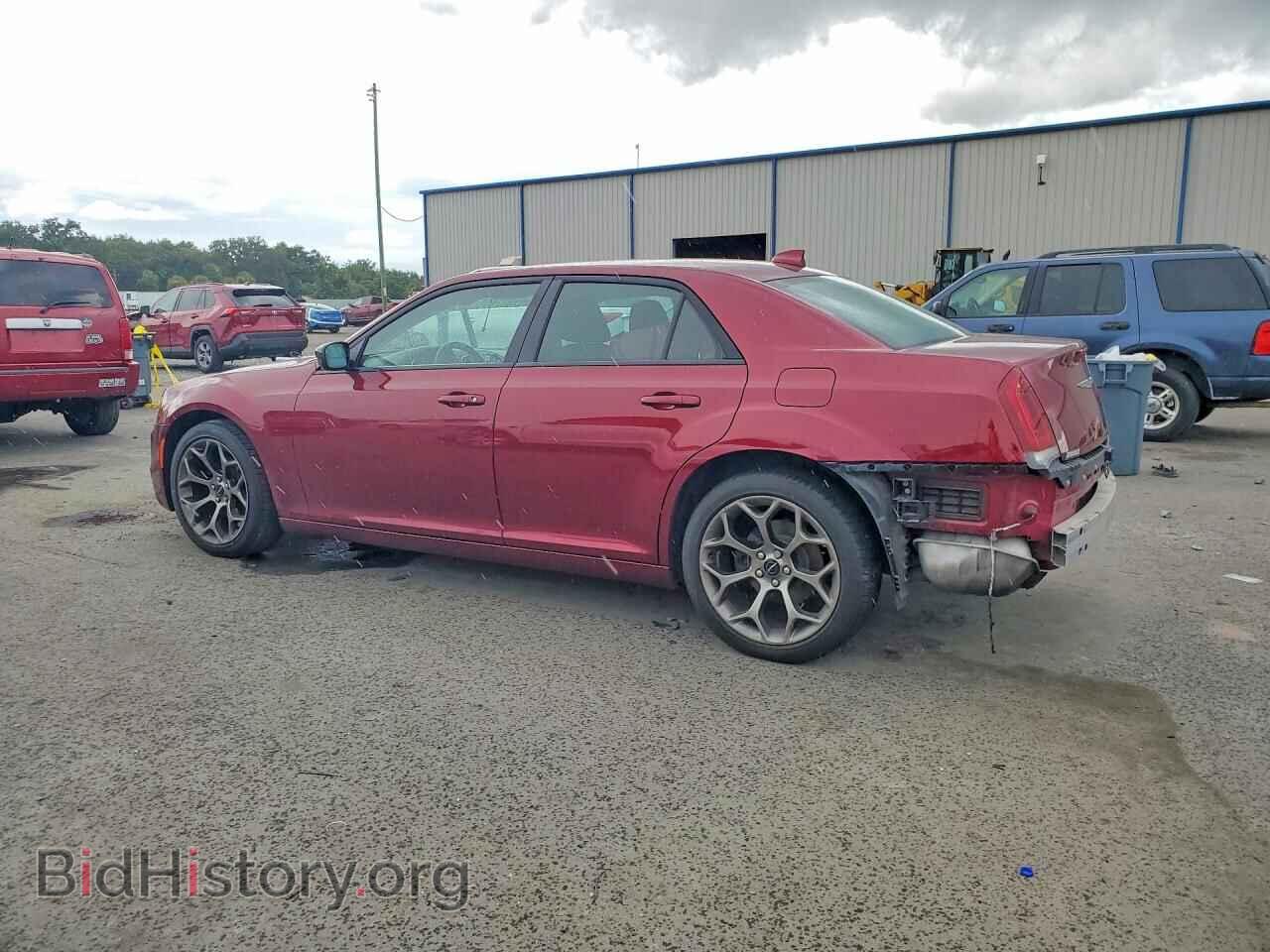 2018 CHRYSLER 300 - VIN: 2C3CCAAG8JH302045 - Фото 2