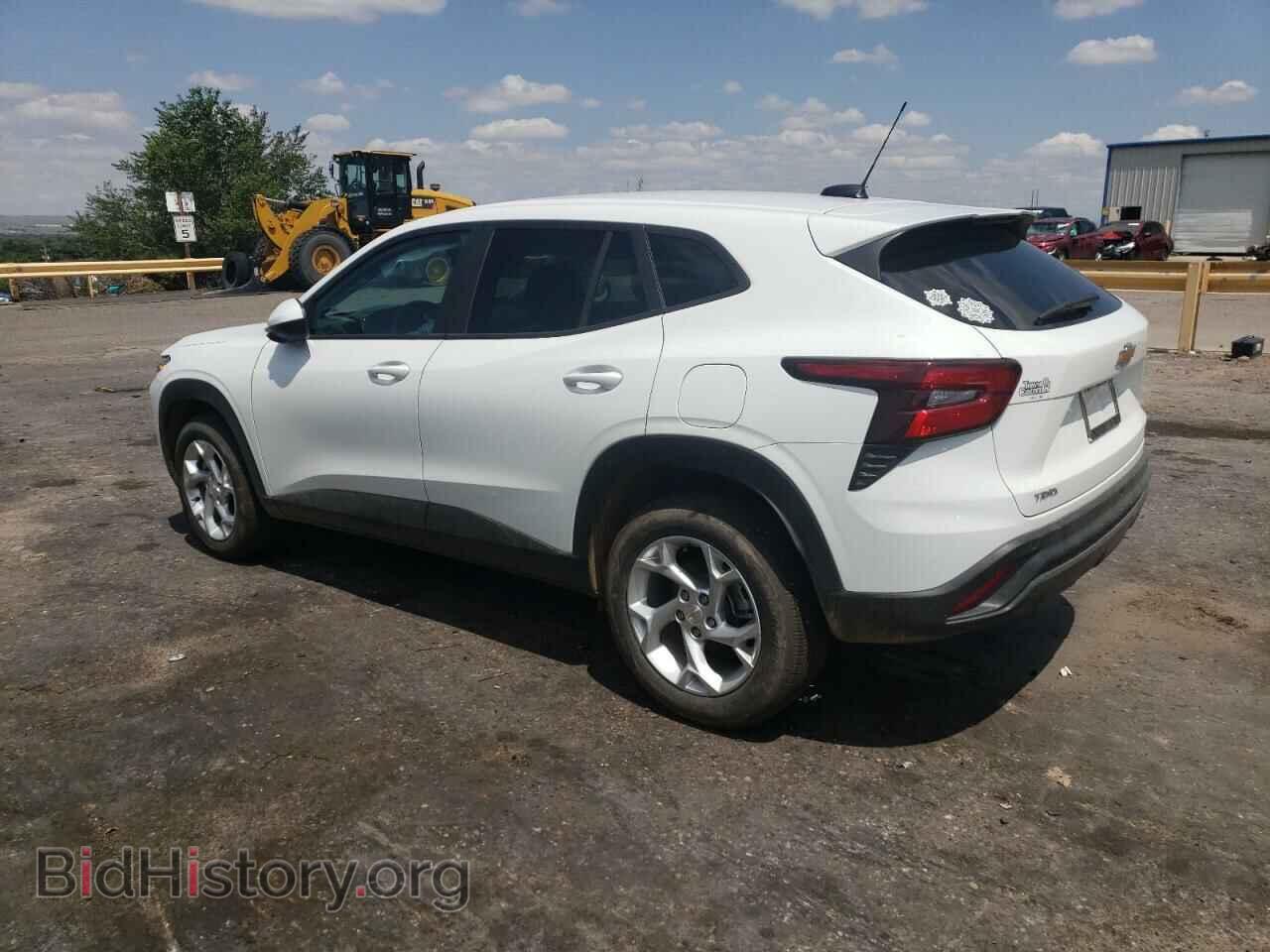 2024 CHEVROLET TRAX - VIN: KL77LFE2XRC200900 - Фото 2