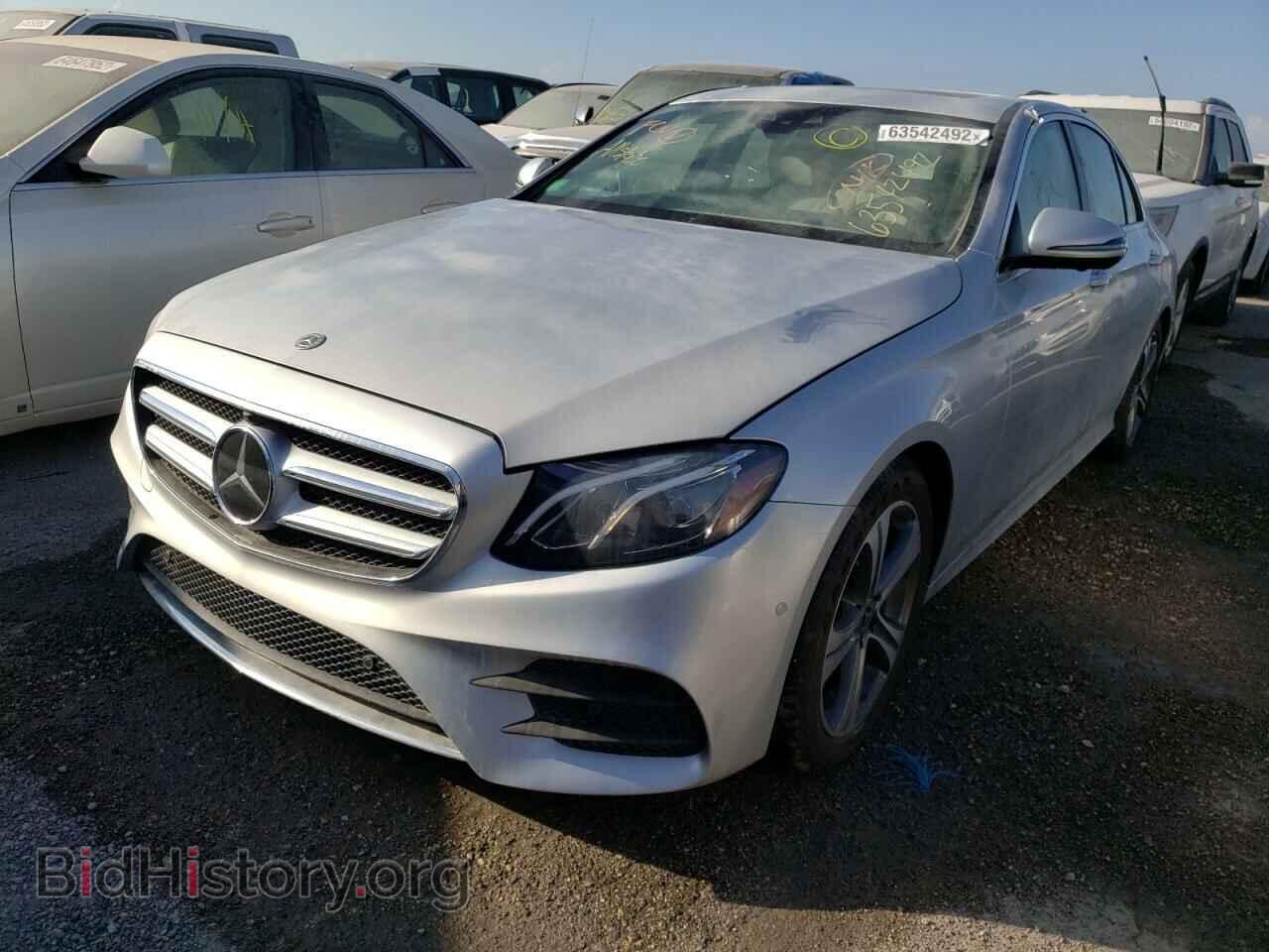 2019 MERCEDES-BENZ E-CLASS - VIN: WDDZF4JB2KA570758 - Фото 2