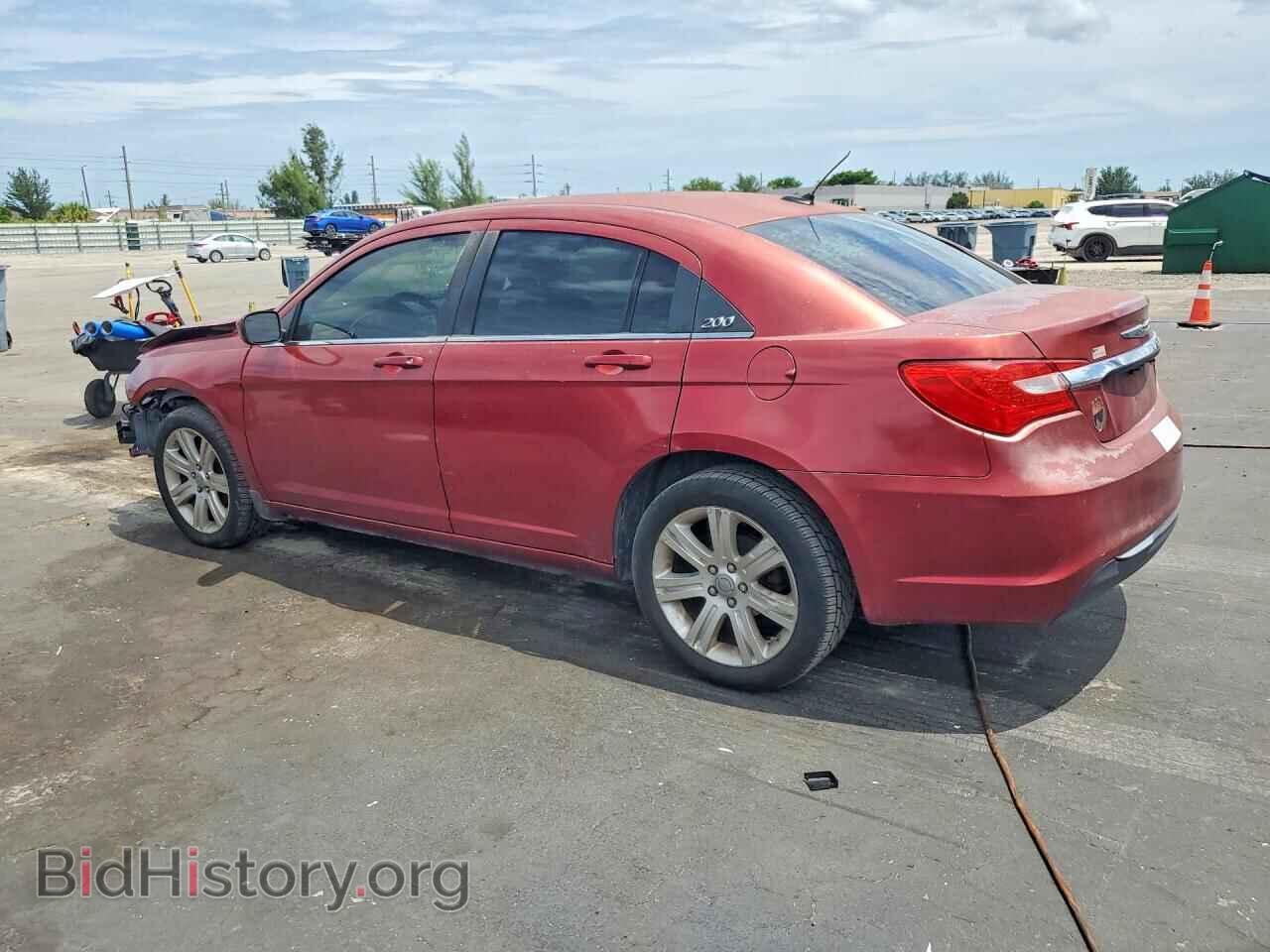 2013 CHRYSLER 200 - VIN: 1C3CCBAB2DN697880 - Photo 2