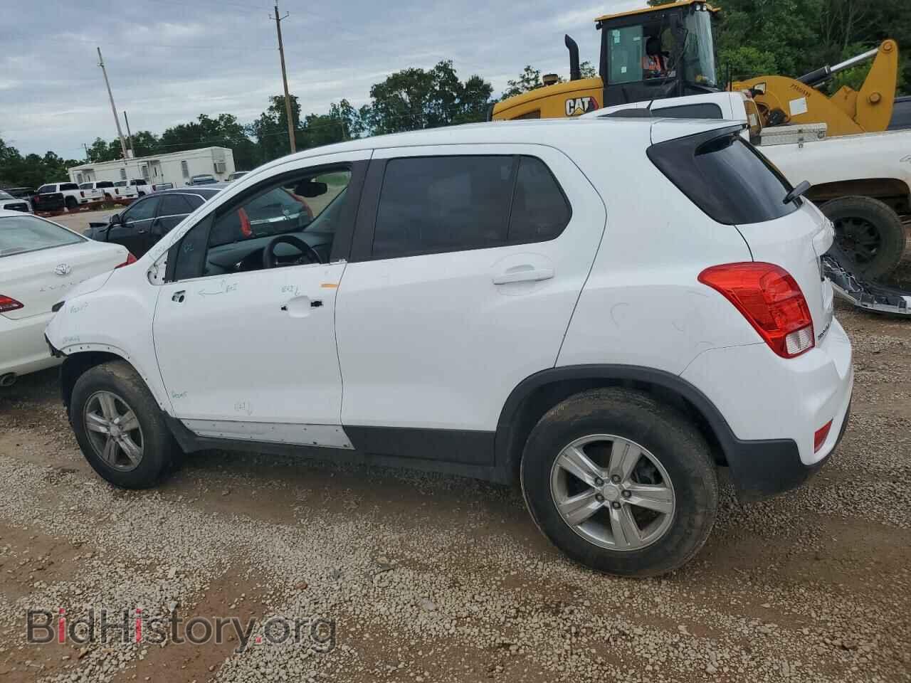 2017 CHEVROLET TRAX - VIN: 3GNCJNSB3HL213293 - Фото 2
