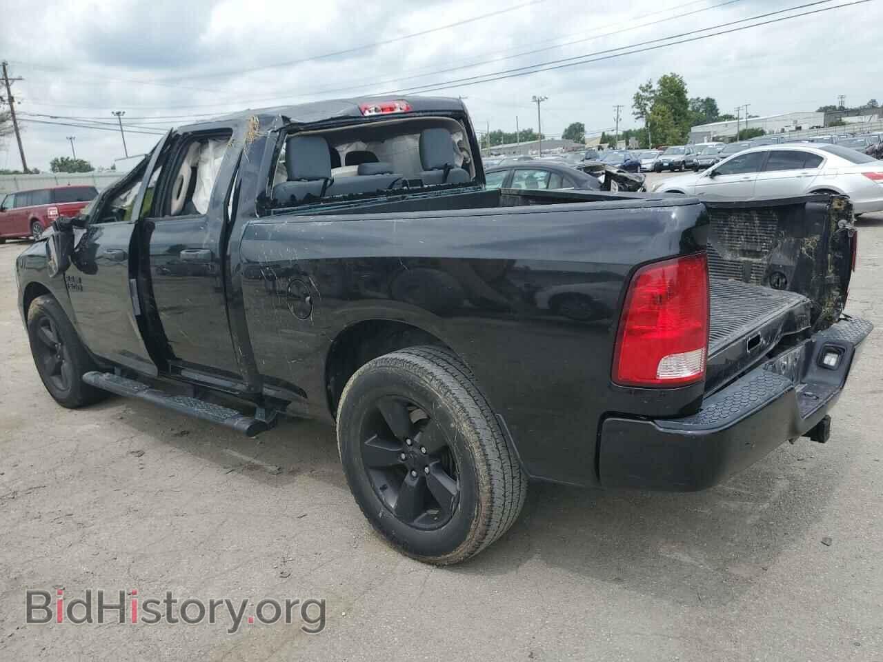 2018 RAM 1500 - VIN: 1C6RR6FG3JS350675 - Фото 2