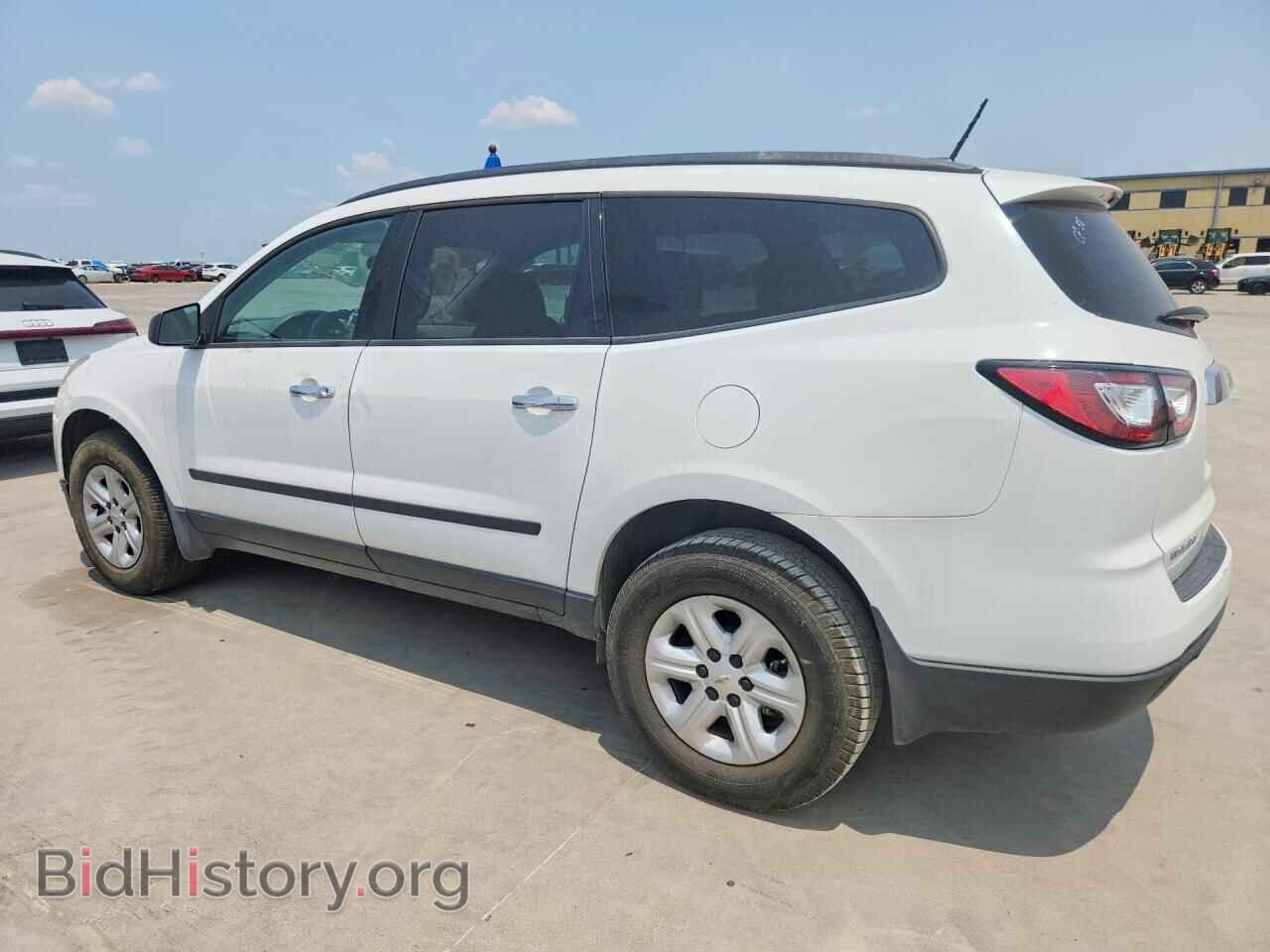 2017 CHEVROLET TRAVERSE - VIN: 1GNKRFED4HJ153619 - Фото 2