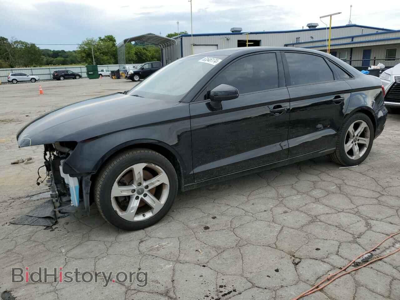 Фотография WAUAUGFFXH1063929 - AUDI A3 2017
