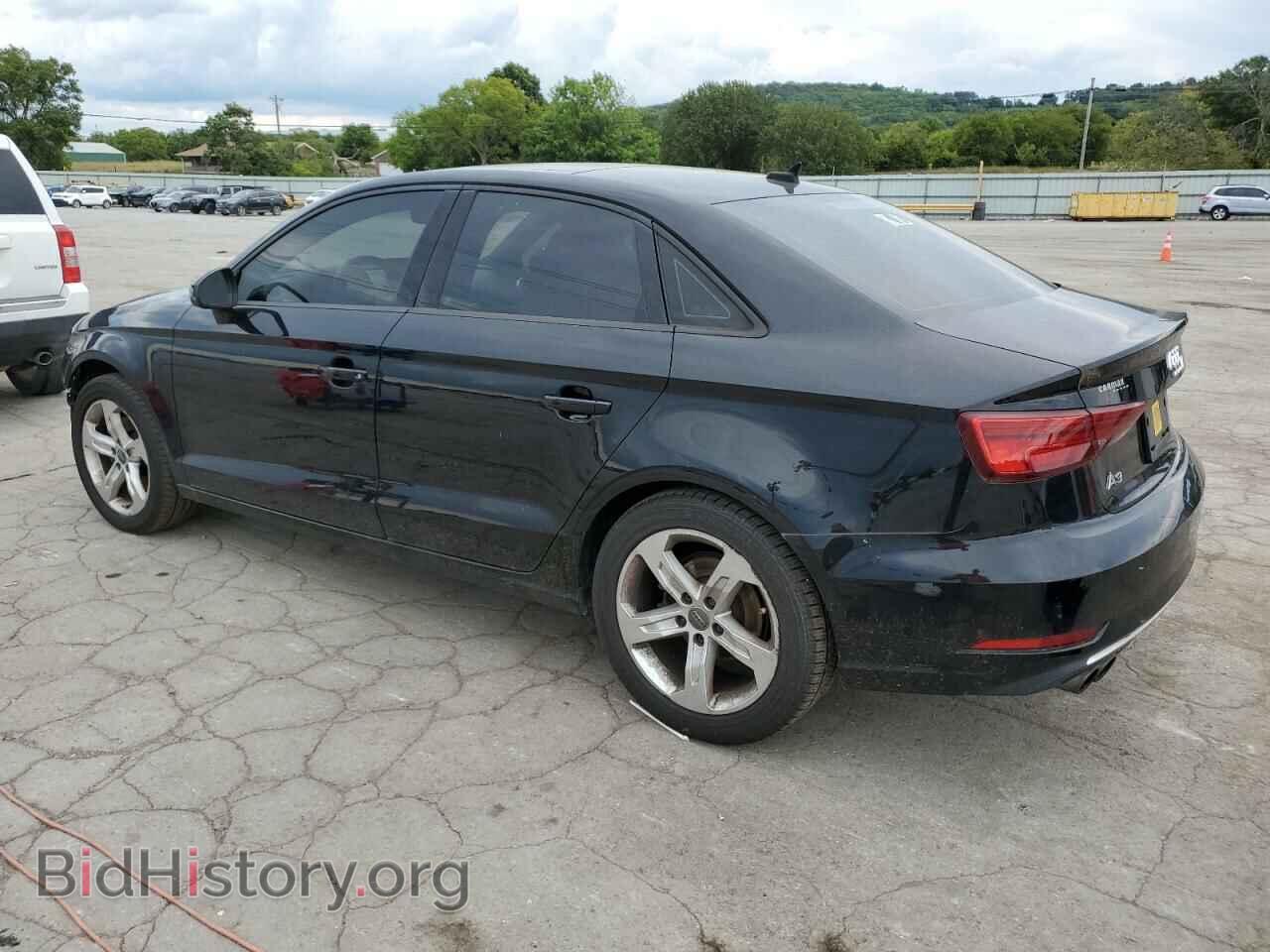 2017 AUDI A3 - VIN: WAUAUGFFXH1063929 - Фото 2