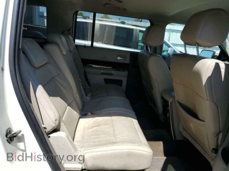 2011 Ford FLEX (VIN 2FMGK5CC2BBD34183) — photo 10 of 12