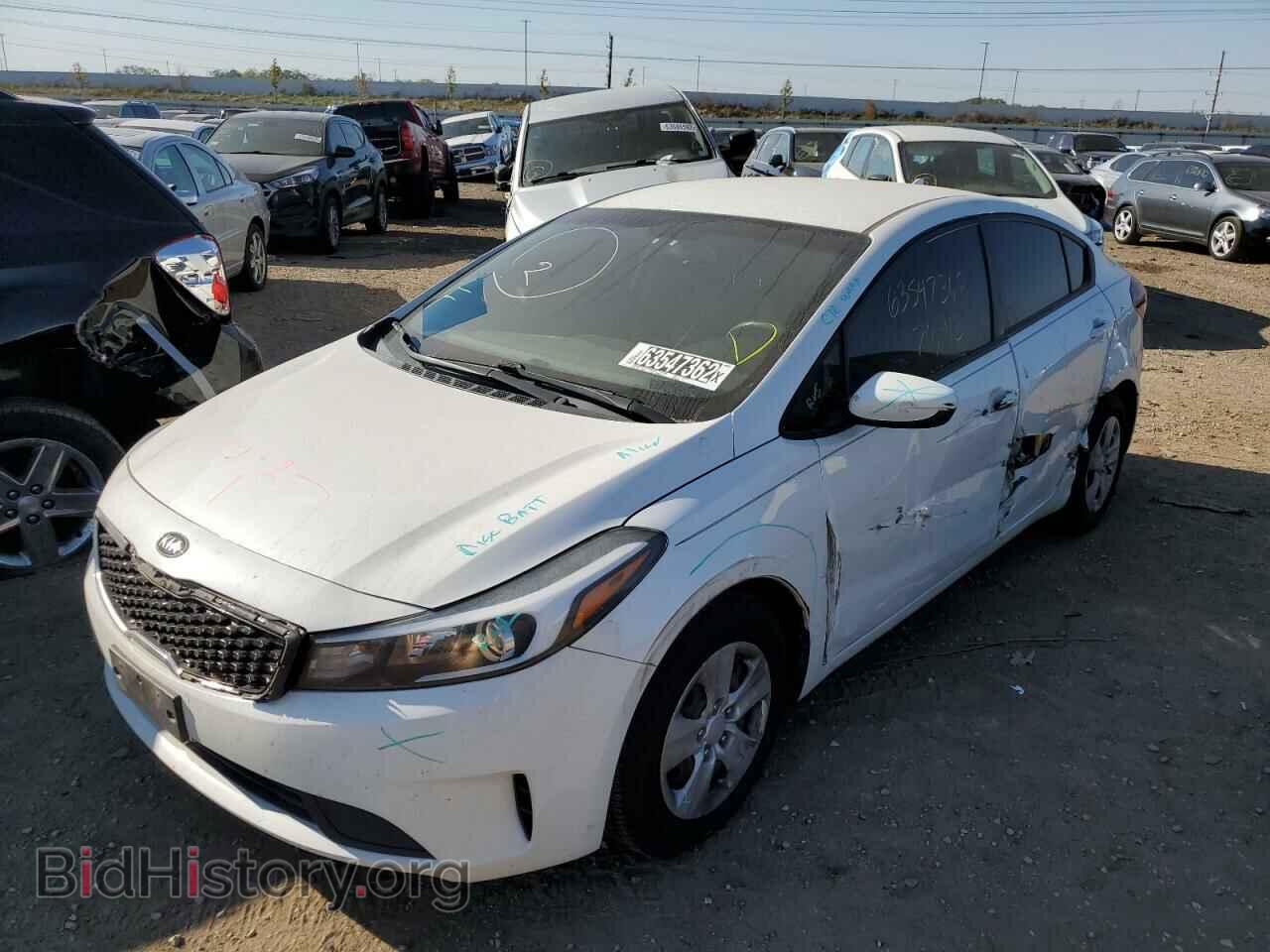 2017 KIA FORTE - VIN: 3KPFL4A76HE059111 - Фото 2
