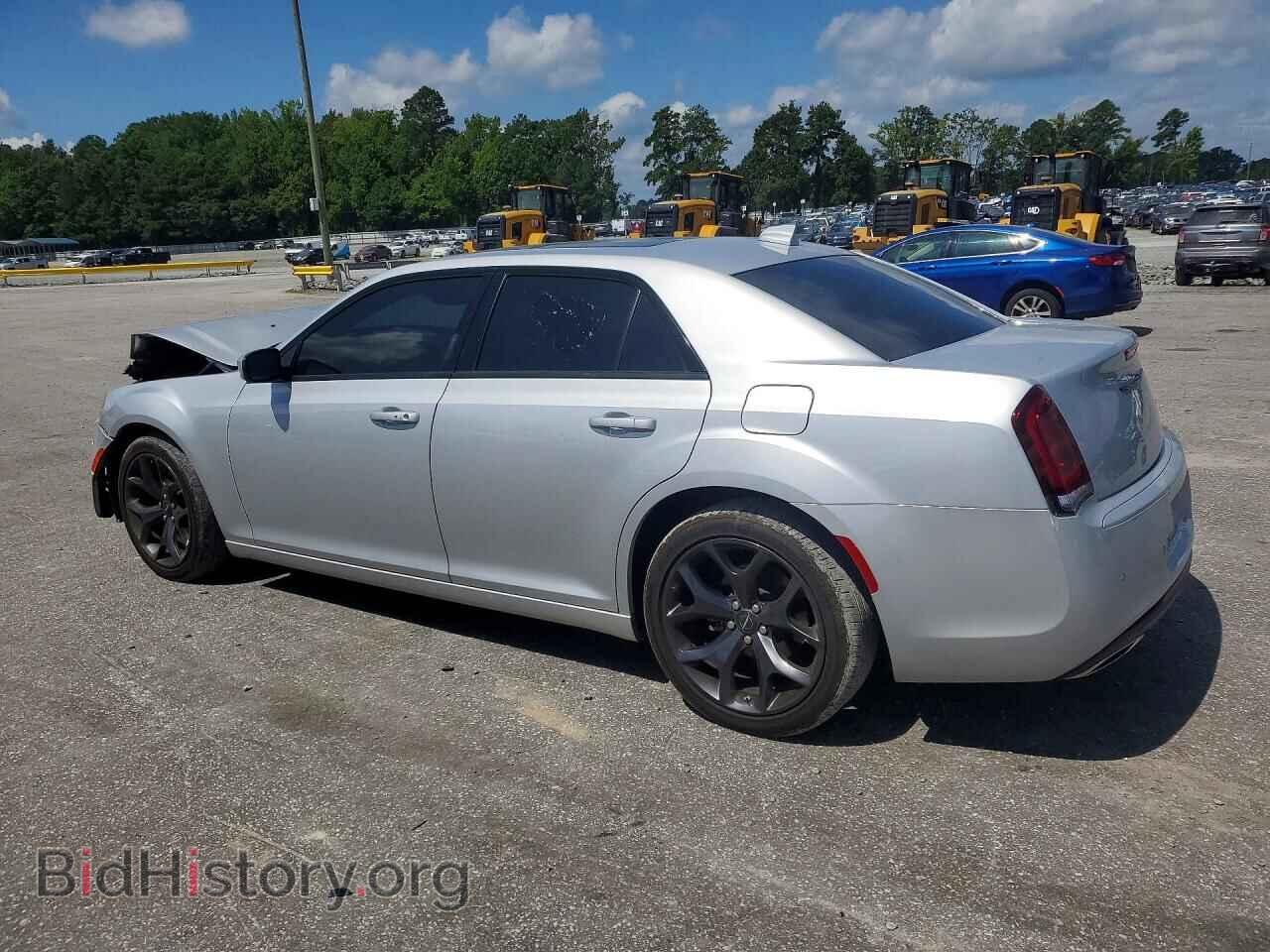 2023 CHRYSLER 300 - VIN: 2C3CCABG2PH624395 - Photo 2