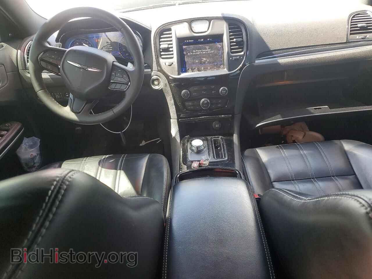 2023 CHRYSLER 300 - VIN: 2C3CCABG2PH624395 - Photo 8