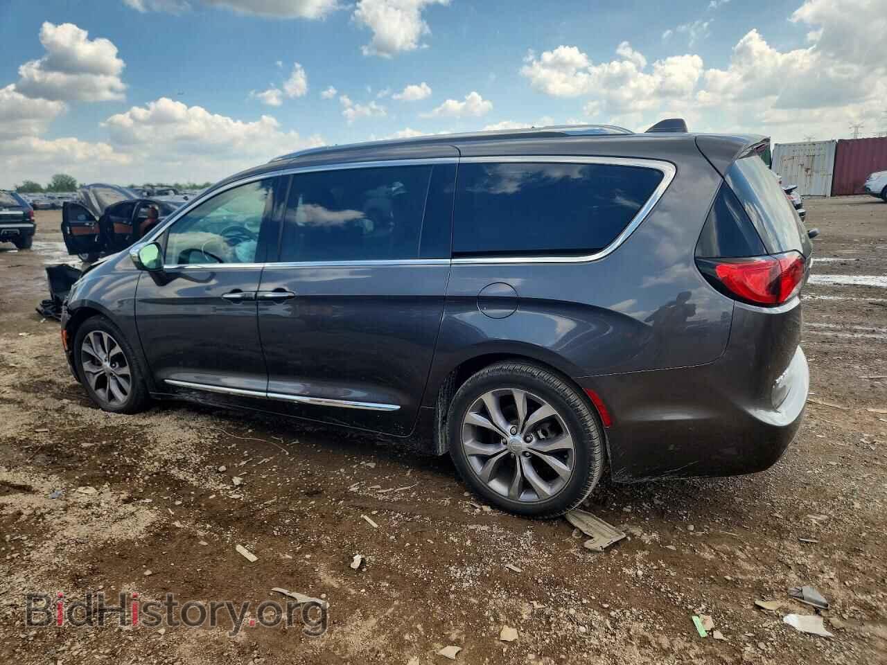 2017 CHRYSLER PACIFICA - VIN: 2C4RC1GG9HR633170 - Фото 2