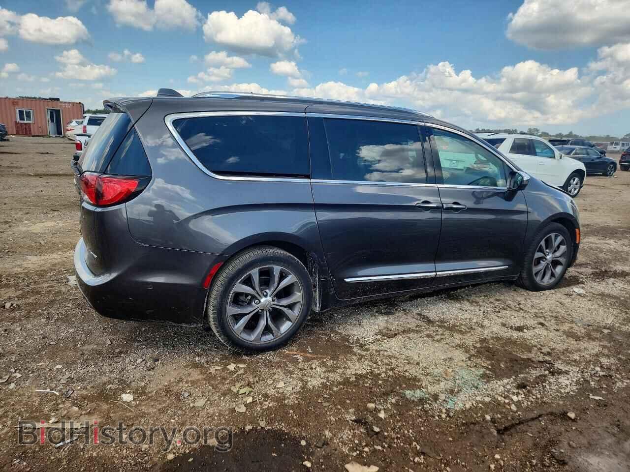 2017 CHRYSLER PACIFICA - VIN: 2C4RC1GG9HR633170 - Фото 3