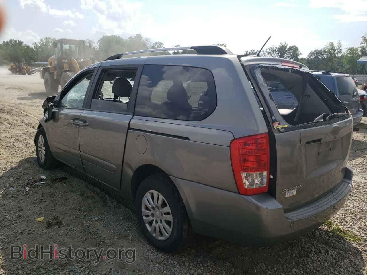 2011 KIA All Models - VIN: KNDMG4C77B6367085 - Photo 2