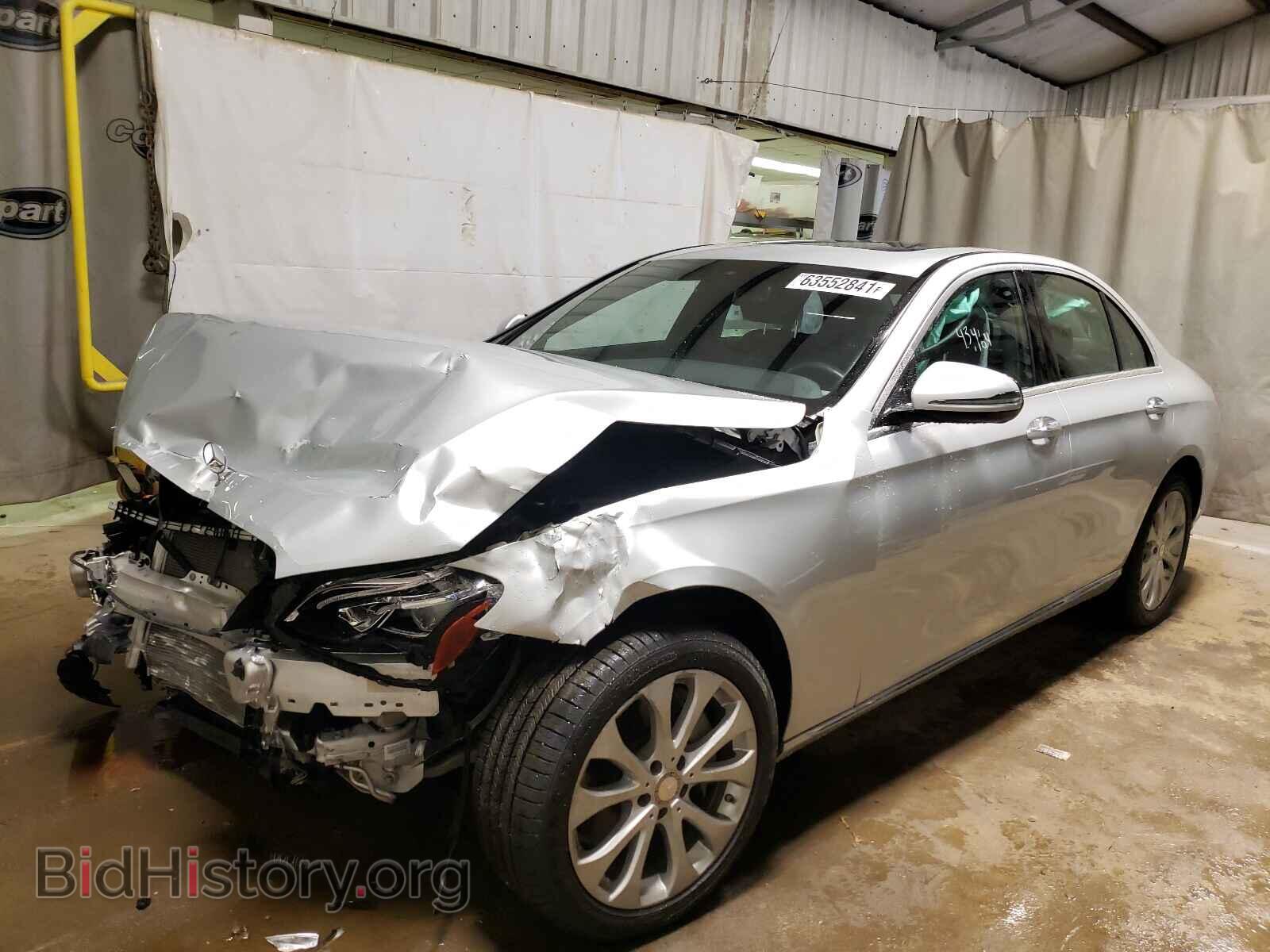 2017 MERCEDES-BENZ E-CLASS - VIN: WDDZF4KB8HA194543 - Фото 2