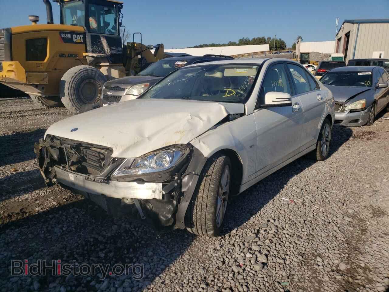 2012 MERCEDES-BENZ C-CLASS - VIN: WDDGF4HB2CA601280 - Фото 2