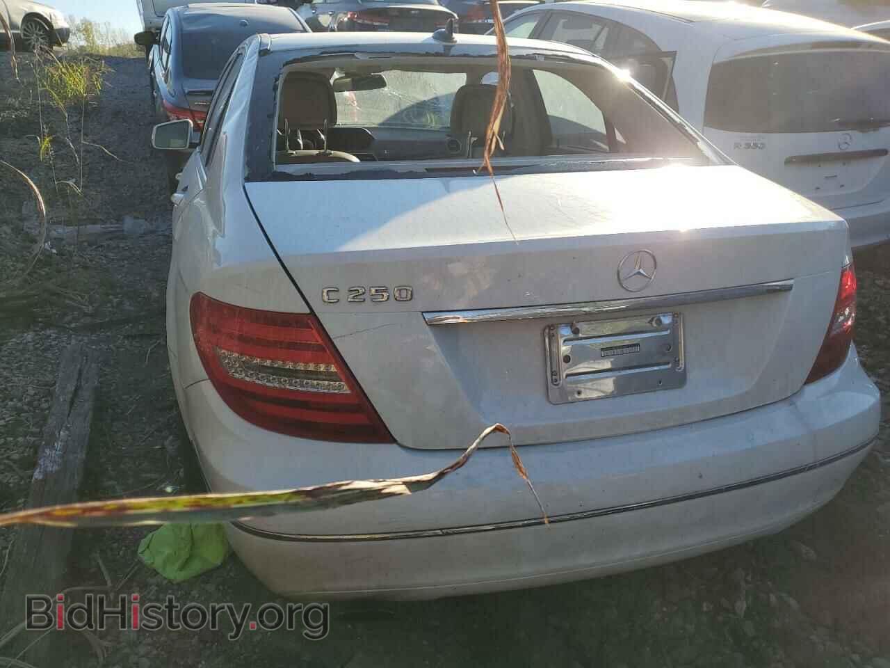 2012 MERCEDES-BENZ C-CLASS - VIN: WDDGF4HB2CA601280 - Фото 3