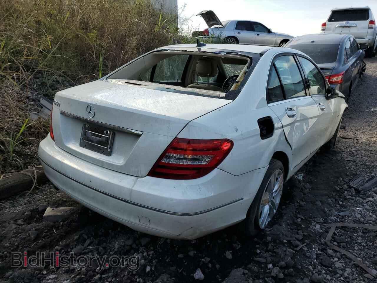 2012 MERCEDES-BENZ C-CLASS - VIN: WDDGF4HB2CA601280 - Фото 4