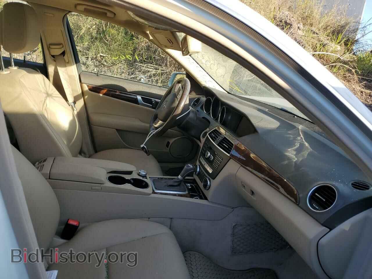 2012 MERCEDES-BENZ C-CLASS - VIN: WDDGF4HB2CA601280 - Фото 5