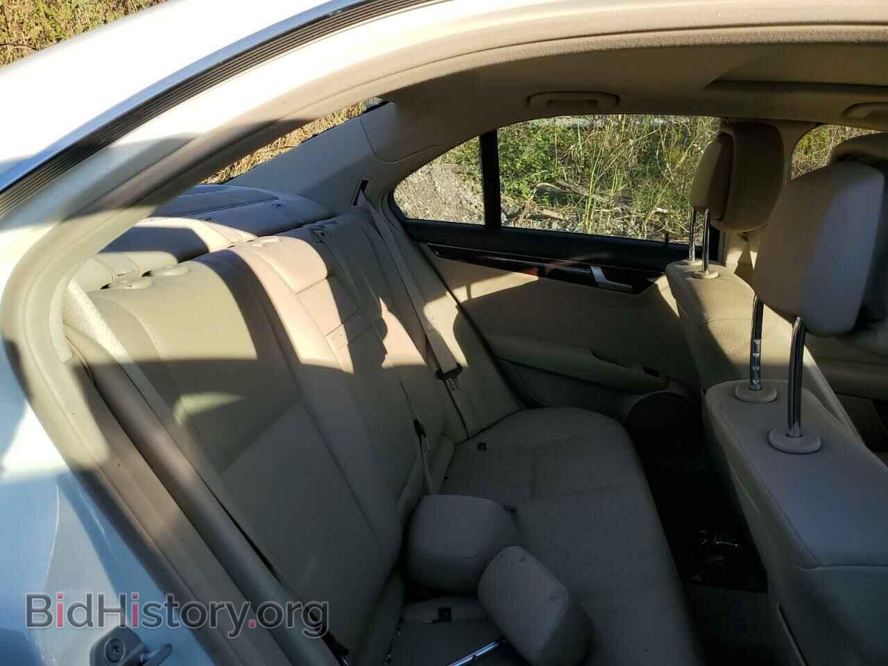2012 MERCEDES-BENZ C-CLASS - VIN: WDDGF4HB2CA601280 - Фото 6