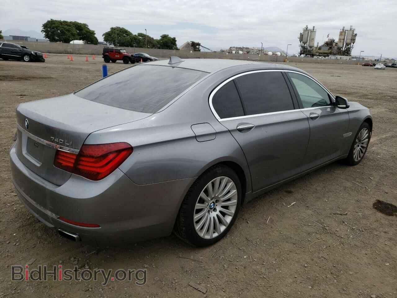 2013 BMW 7 SERIES - VIN: WBAYE4C59DD137033 - Фото 3