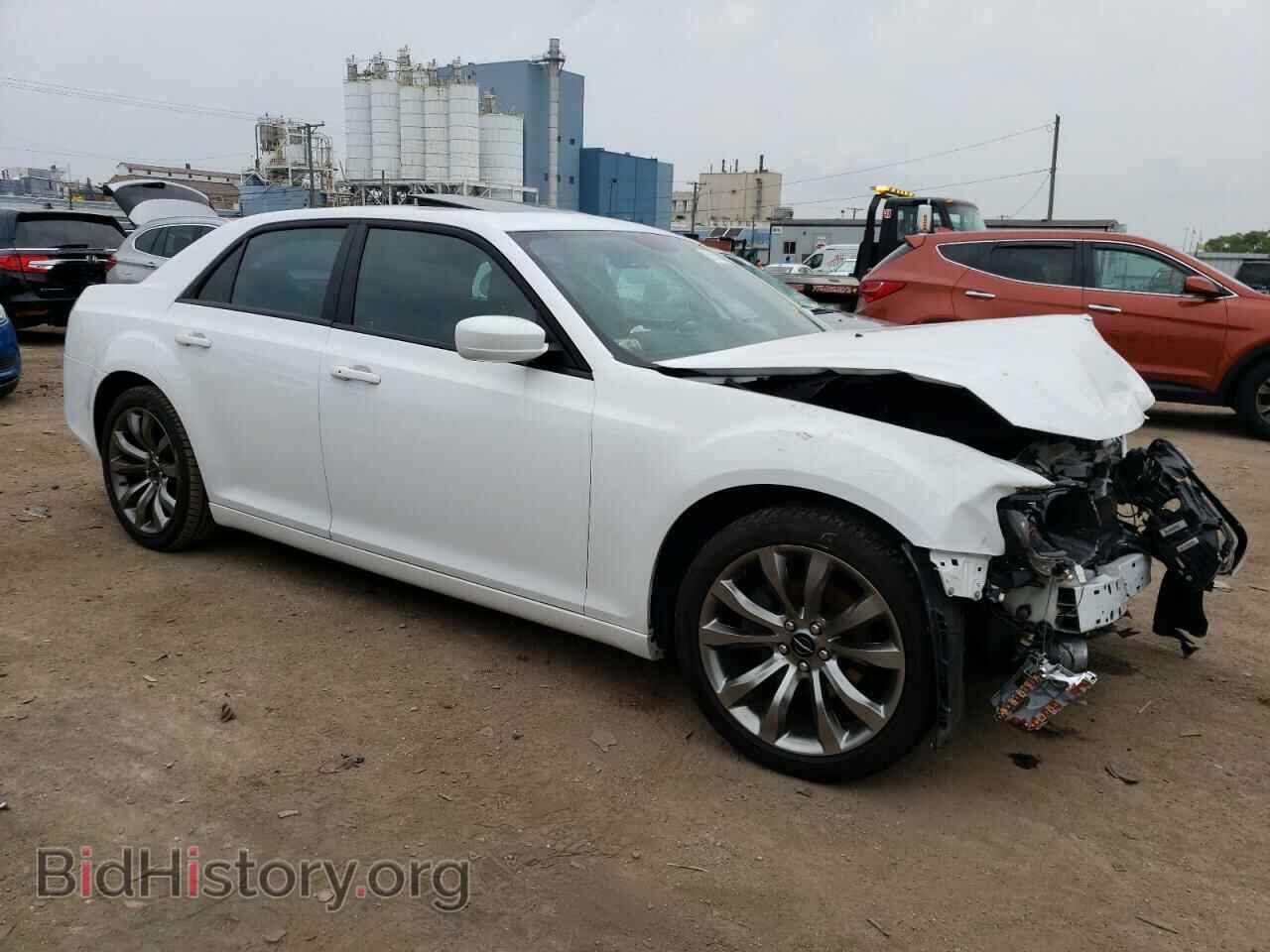 2014 CHRYSLER 300 - VIN: 2C3CCABG3EH373383 - Фото 4