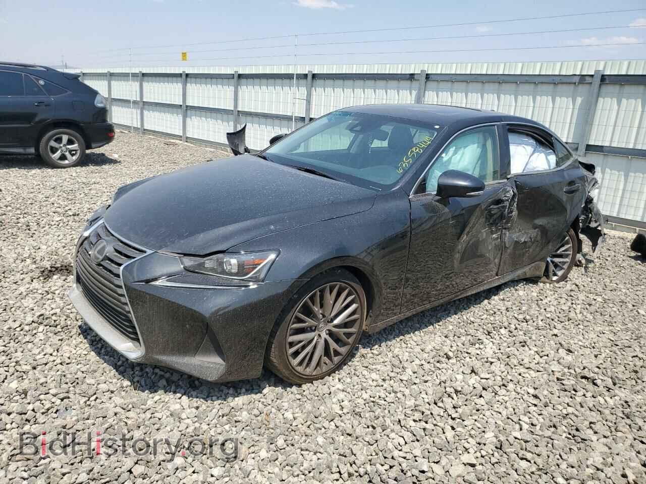 Photo JTHC81D28J5027490 - LEXUS IS 2018