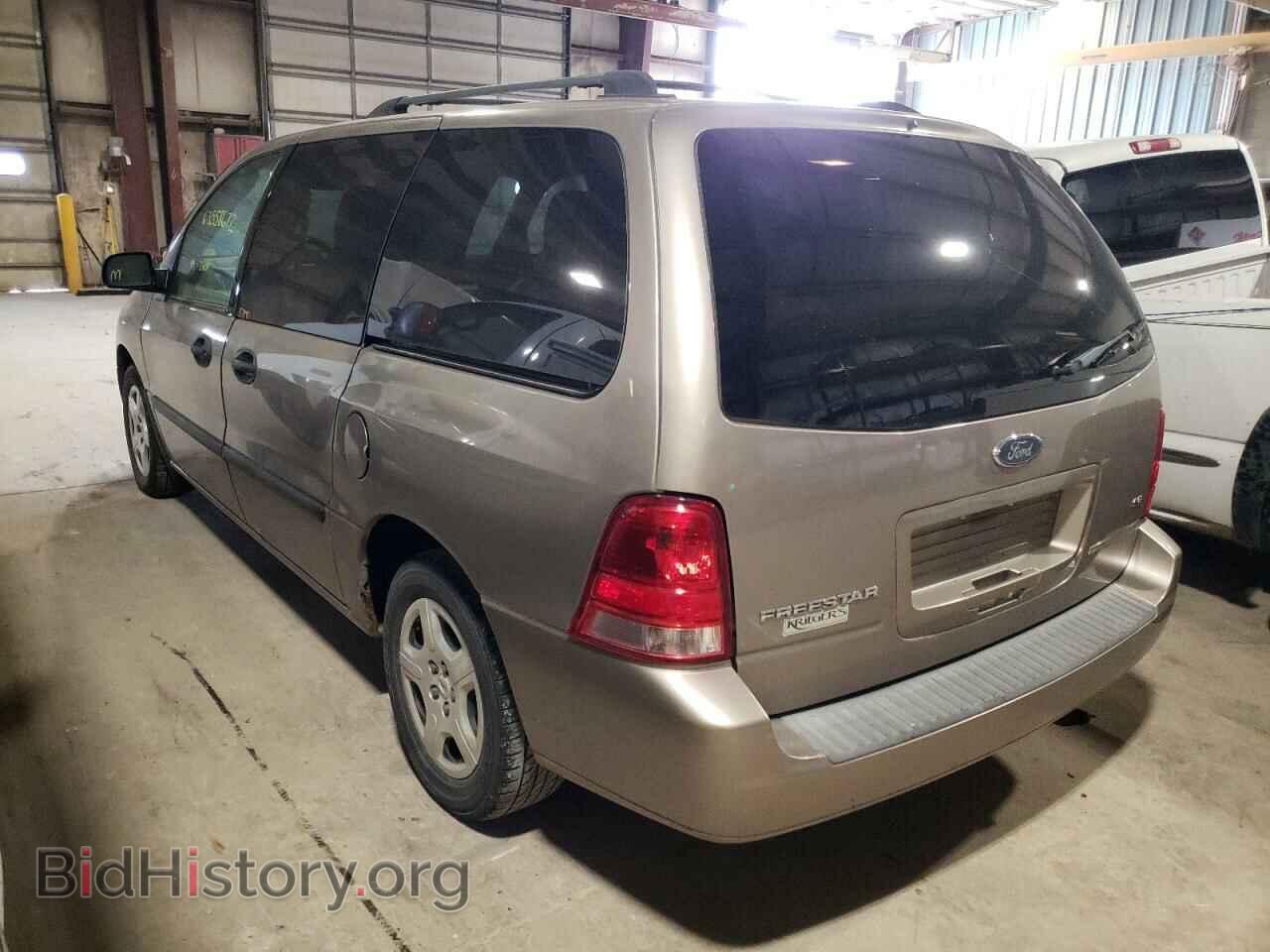 2006 FORD FREESTAR - VIN: 2FMZA516X6BA63470 - Фото 3