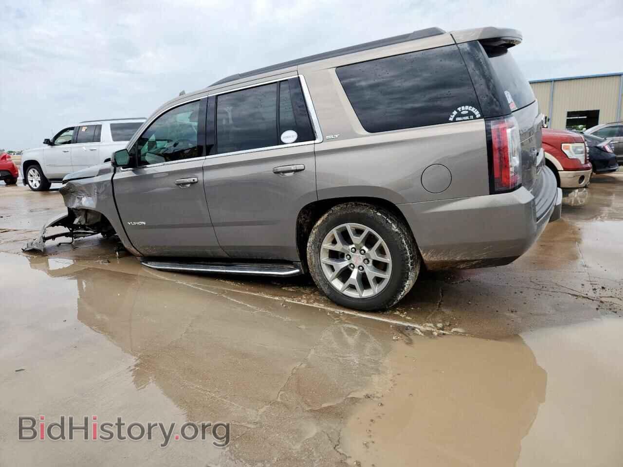2019 GMC YUKON - VIN: 1GKS2BKC1KR177228 - Фото 2