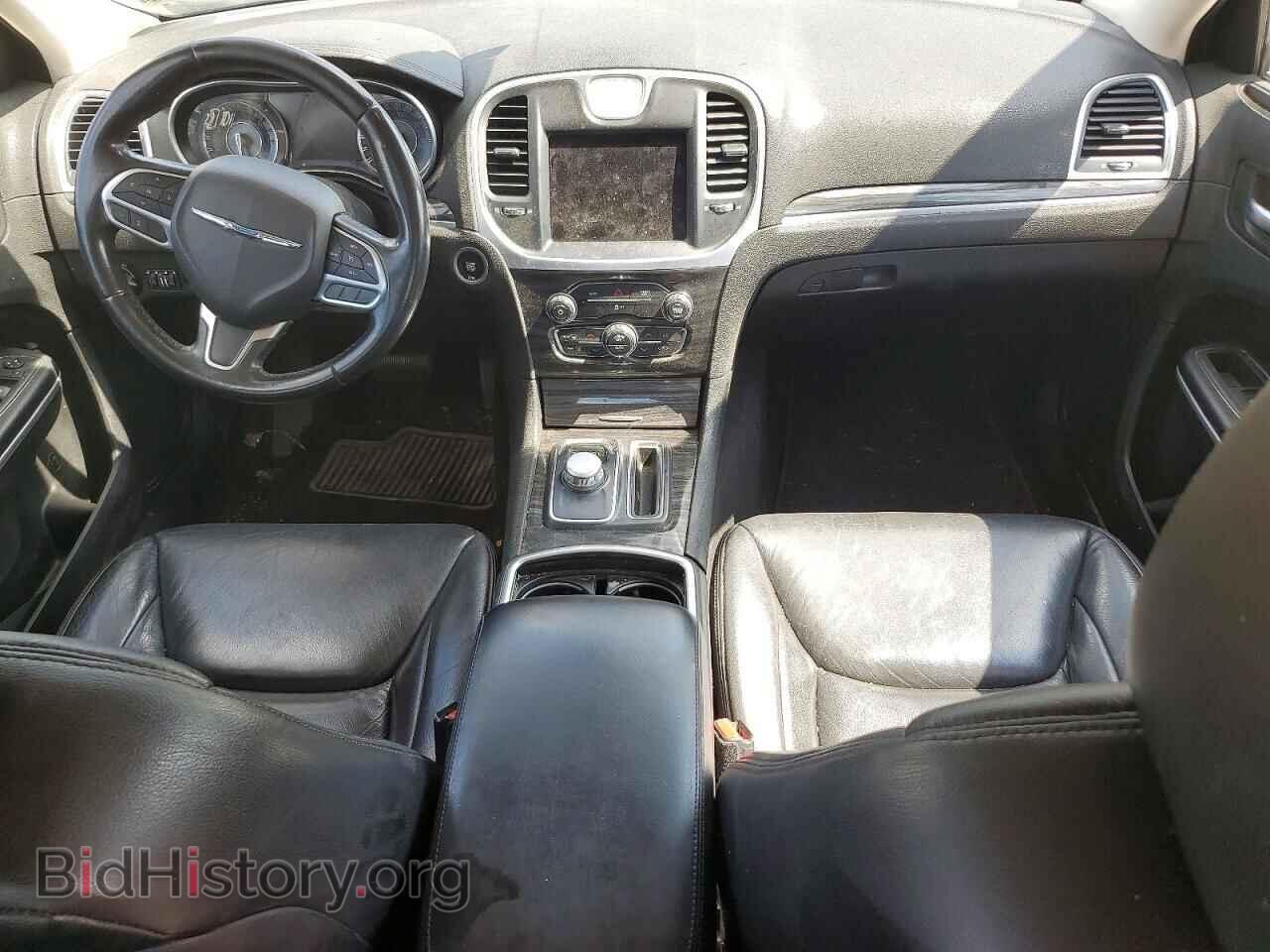 2019 CHRYSLER 300 - VIN: 2C3CCAAG8KH626064 - Фото 8