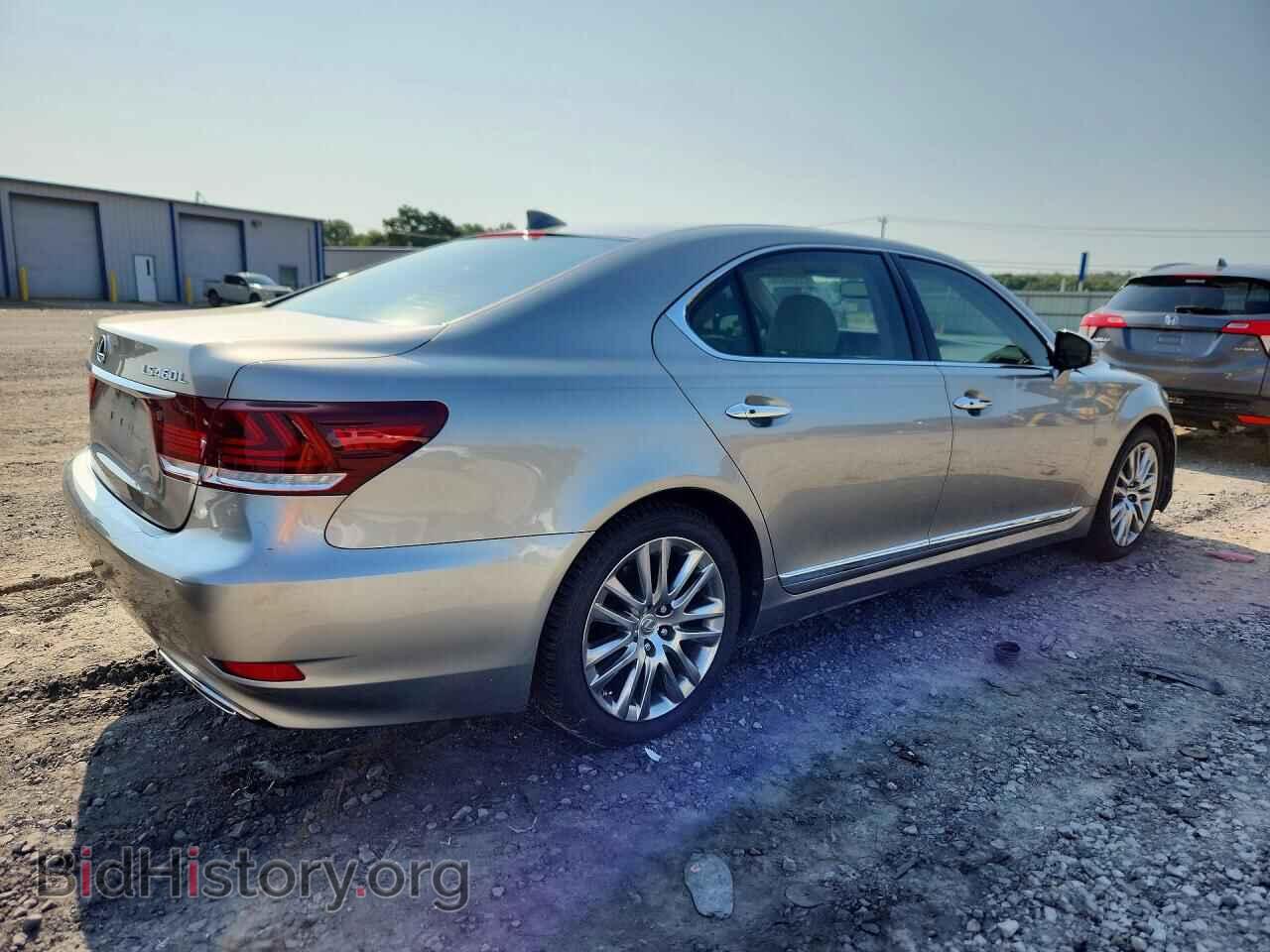 2016 LEXUS LS460 - VIN: JTHGL5EF6G5056486 - Photo 3