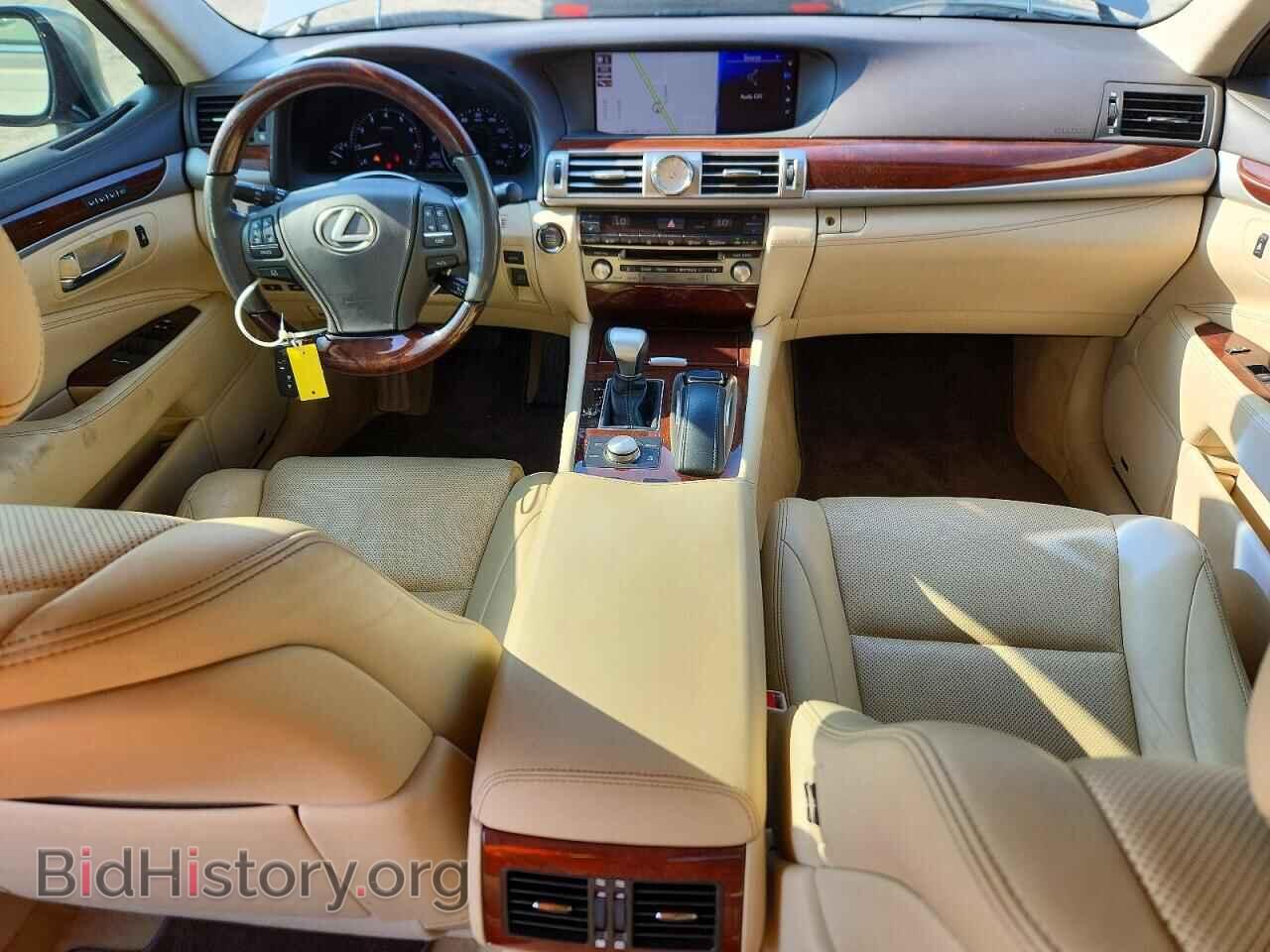 2016 LEXUS LS460 - VIN: JTHGL5EF6G5056486 - Photo 8