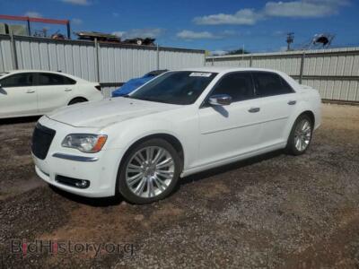 2014 Chrysler 300, белый — VIN 2C3CCAET2EH157341, Copart