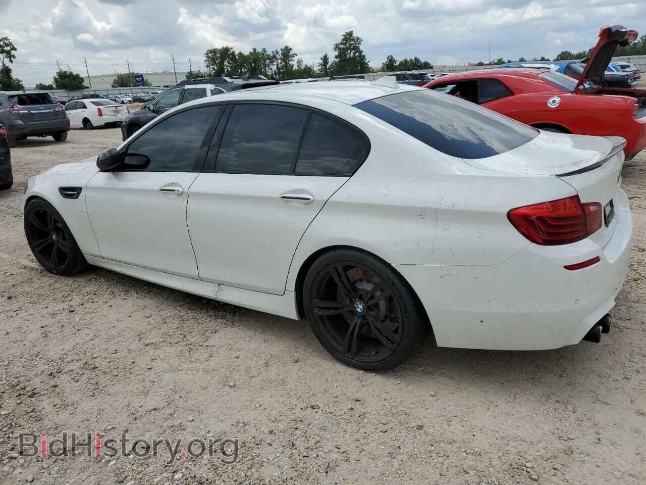 2016 BMW M5 - VIN: WBSFV9C59GD595692 - Photo 2