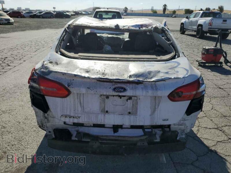2015 Ford FOCUS (VIN 1FADP3F25FL264058) — photo 6 of 12