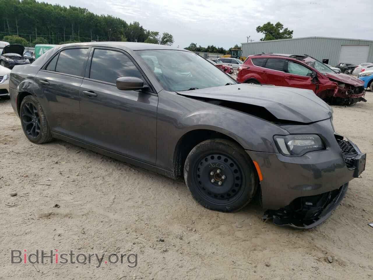 2019 CHRYSLER 300 - VIN: 2C3CCABG5KH609835 - Фото 4