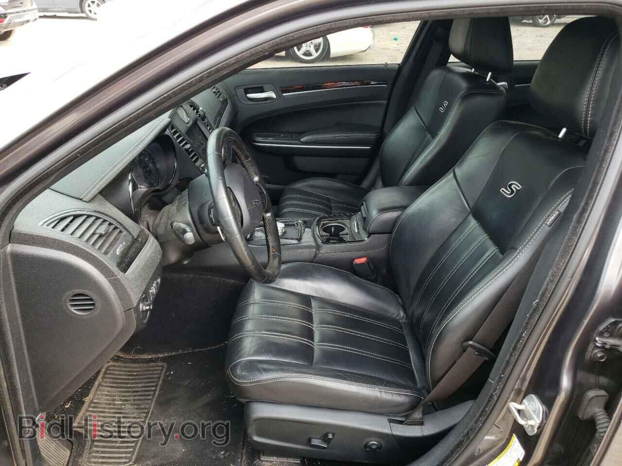 2019 CHRYSLER 300 - VIN: 2C3CCABG5KH609835 - Фото 7