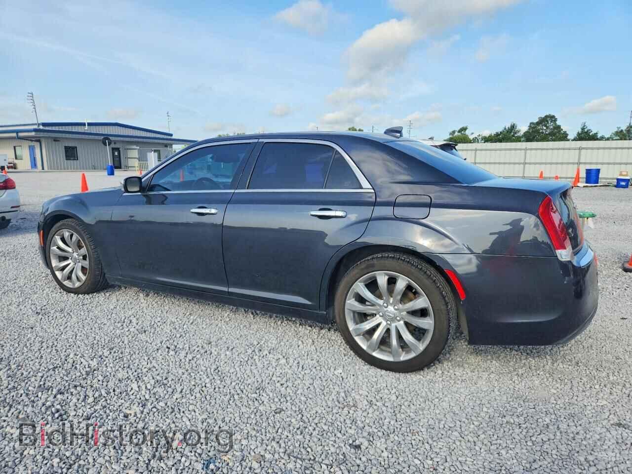 2018 CHRYSLER 300 - VIN: 2C3CCAEG4JH296237 - Photo 2