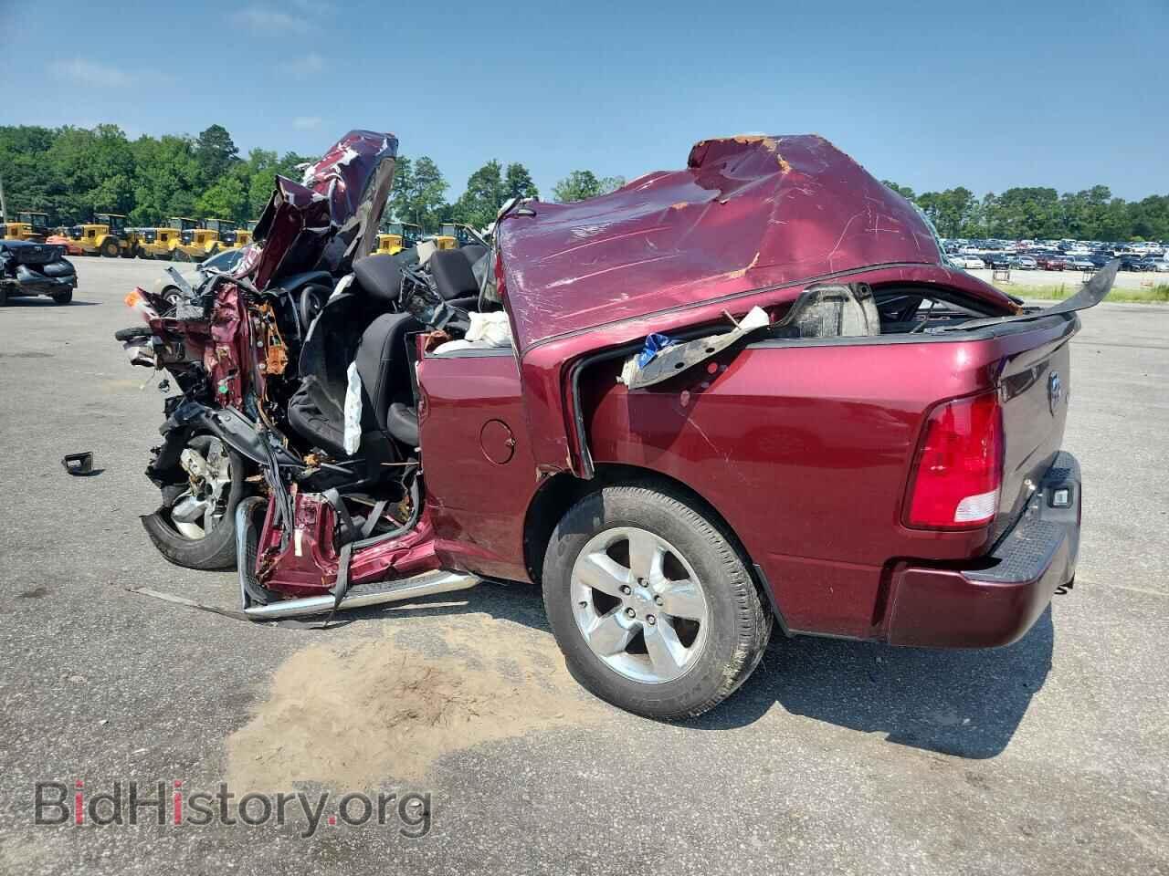 2019 RAM 1500 - VIN: 1C6RR7FG3KS570437 - Фото 2