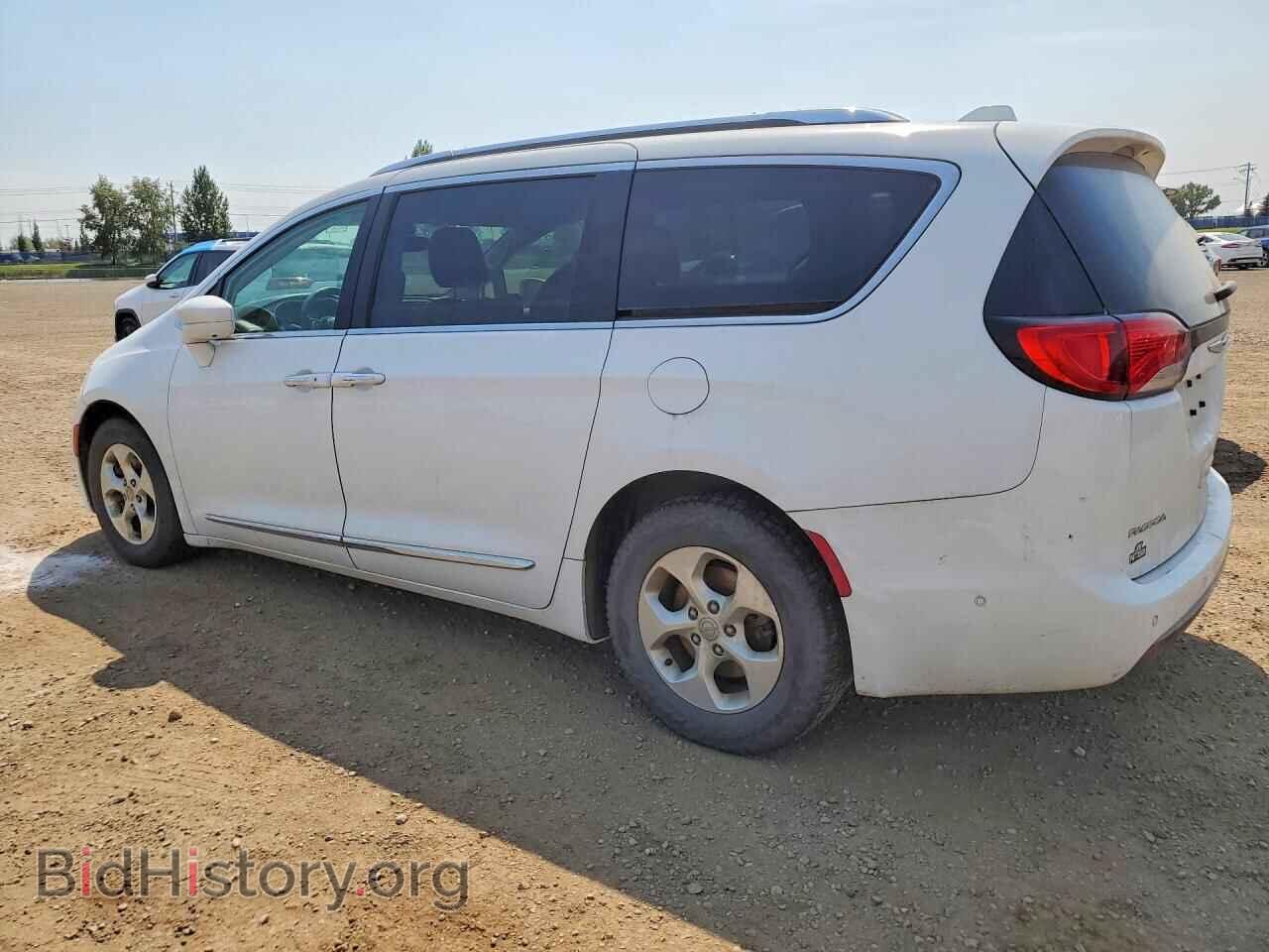 2017 CHRYSLER PACIFICA - VIN: 2C4RC1EGXHR810859 - Фото 2